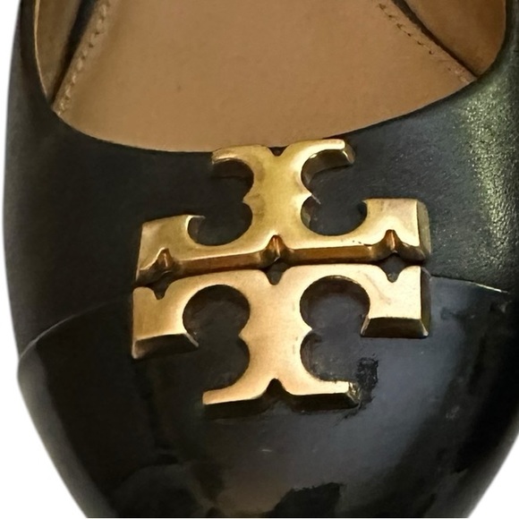 Tory Burch Everly 35mm Cap Toe Wedge
Nappa & Patent Leather Black Gold Size 6.5 - Picture 7 of 12